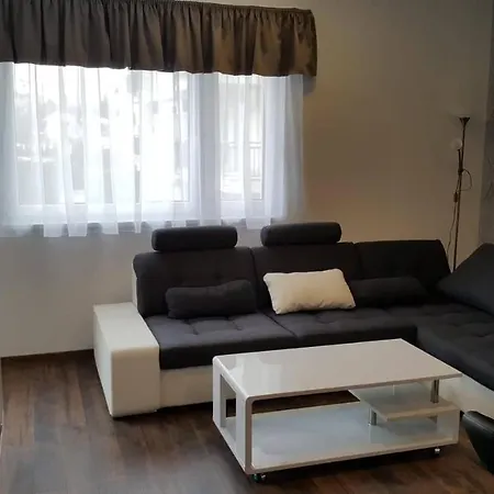 Beach & Center Wellness Apartman * Σίοφοκ