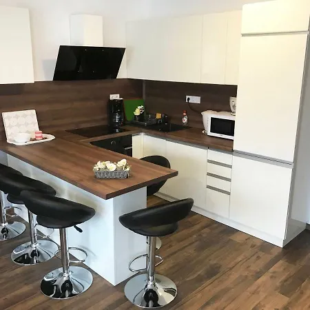 Beach & Center Wellness Apartman Διαμέρισμα